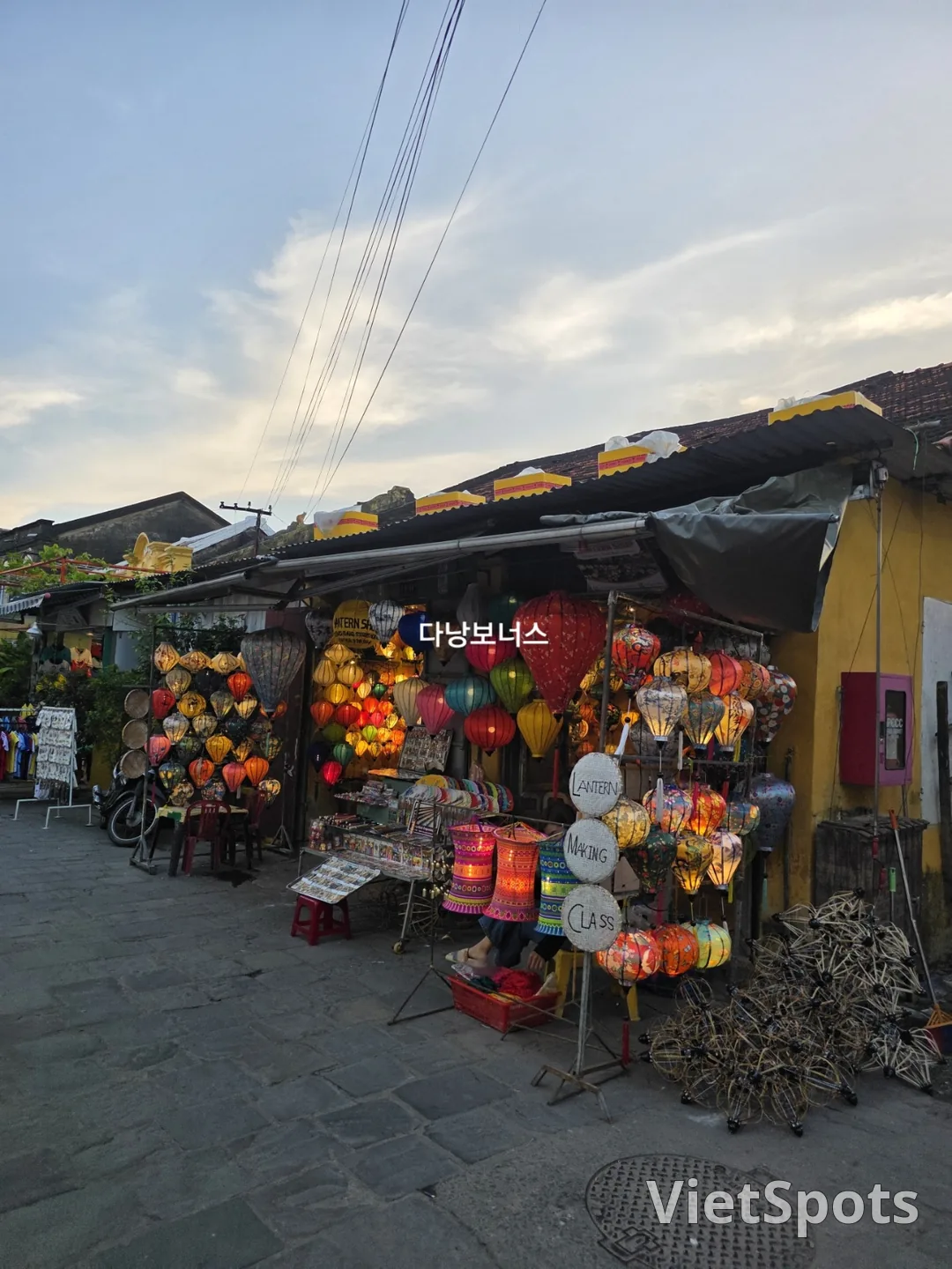 🇻🇳 Three Generations of Women's Danang Trip_ Hoi An Special Eco Tour 5️⃣ Old Town Sightseeing