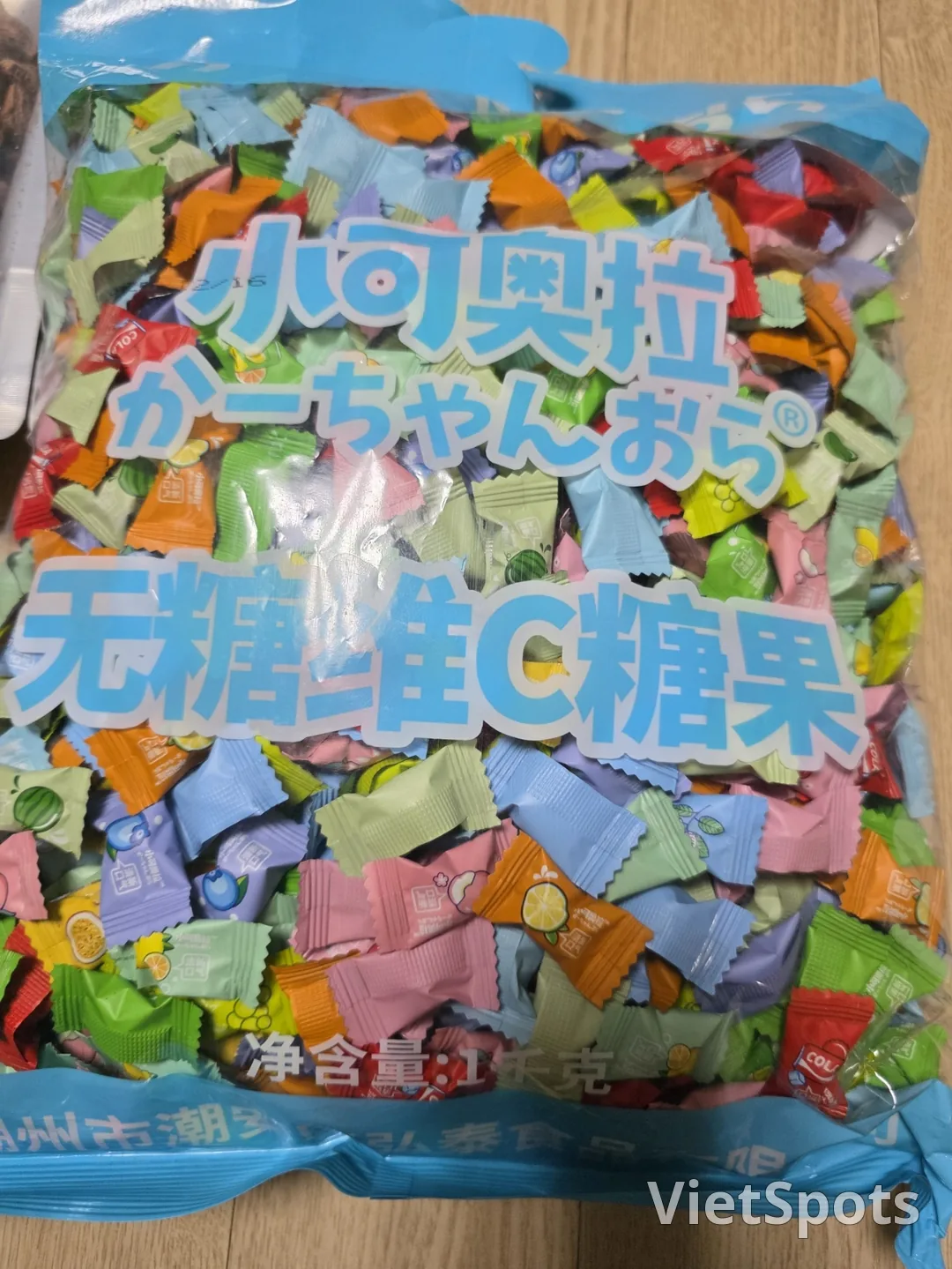 🇻🇳 Путешествие мамы с двумя дочками в Дананг_ Конфеты Сяо Кэ Ола 🍬