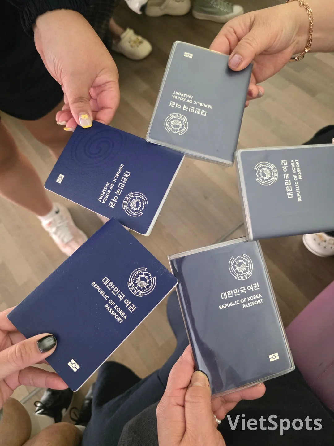 🇻🇳​​[VIP Fam Tour NGÀY 1] Khởi đầu của sự háo hức! Từ hành trình khởi hành thông minh của Eastar Jet đến sự tiếp đón sang trọng đầy phẩm giá của Shilla Monogram ✨
