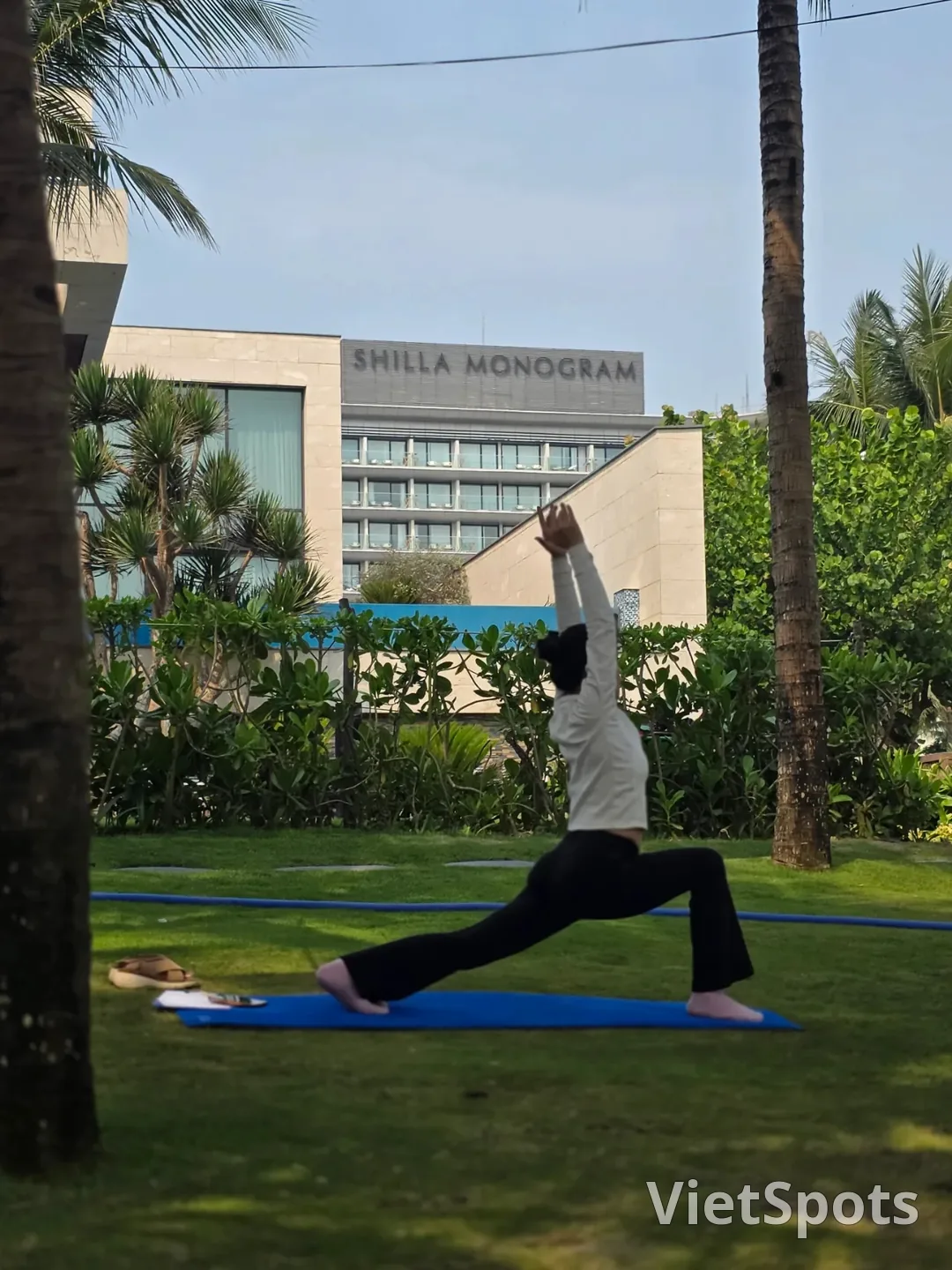 🇻🇳[Shilla Monogram Đà Nẵng] Hoạt động_ Từ bãi biển đến lớp học yoga!!👍