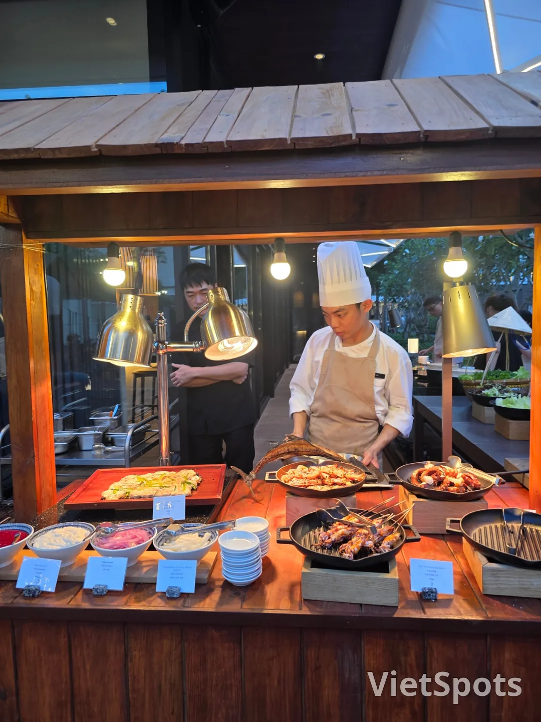 🇻🇳[Shilla Monogram Đà Nẵng] Bữa tối tuyệt vời nhất tại Bistro M, Buffet BBQ Grill & Chill