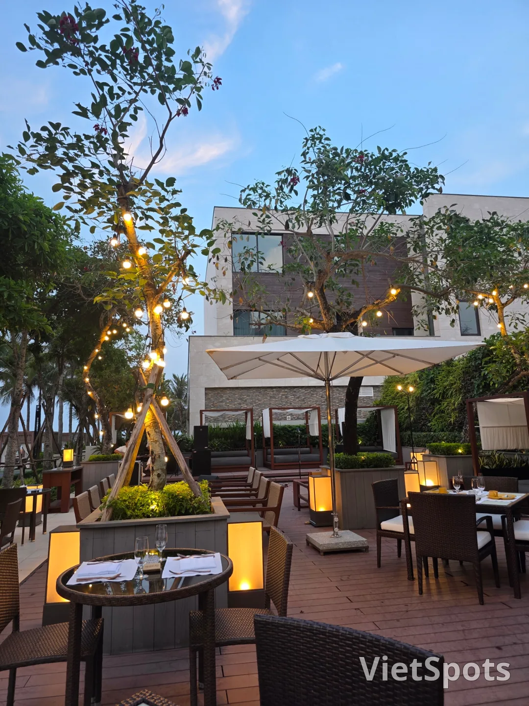 🇻🇳[Shilla Monogram Đà Nẵng] Bữa tối tuyệt vời nhất tại Bistro M, Buffet BBQ Grill & Chill
