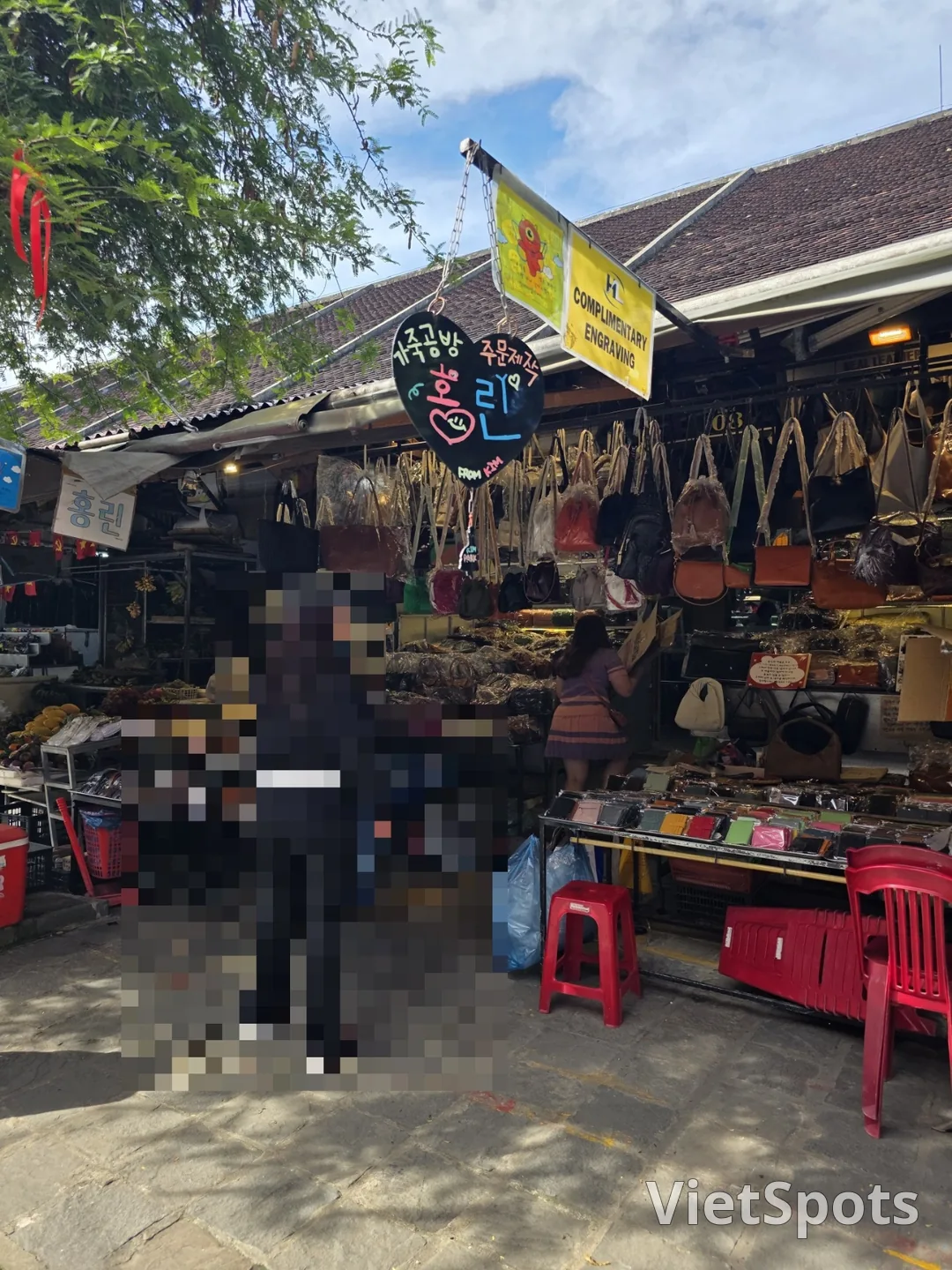 🇻🇳母女三人岘港之旅_会安知名皮具店'Hong Lin(红林)'首次购买体验