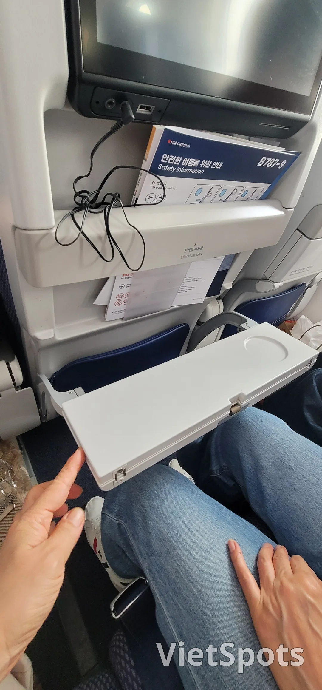 ✈️Bài review chuyến đi Đà Nẵng) Tôi đã thử bay Air Premia đấy.
