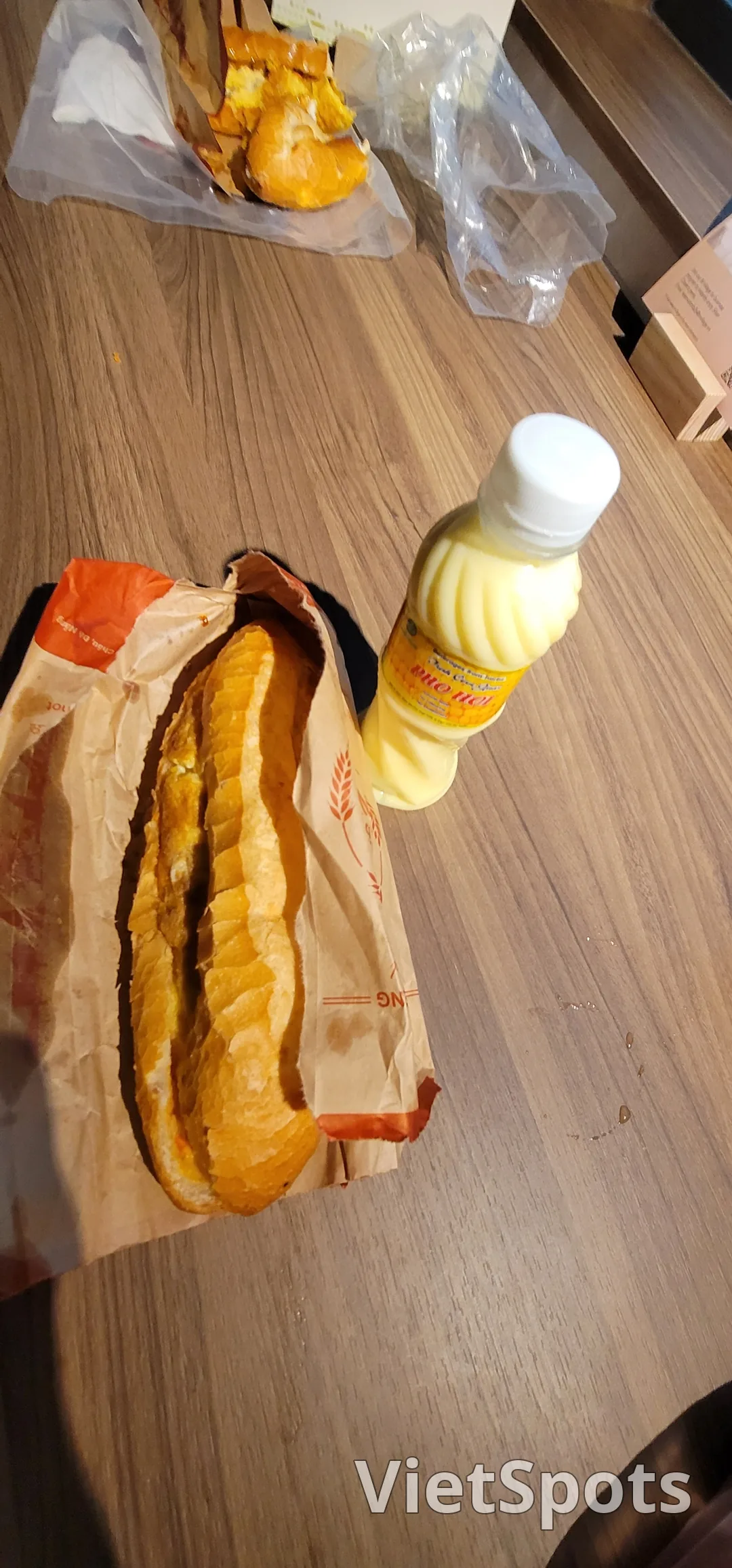 ✈️Review) Quán bánh mì trứng ngon - Bánh Mì Cô Tiên