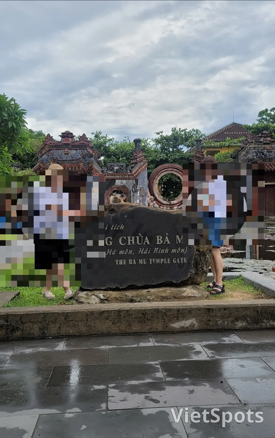 ✈️รีวิว) วัดบ่าหมู่ ฮอยอัน - สถานที่ที่กลางวันและกลางคืนแตกต่างกัน