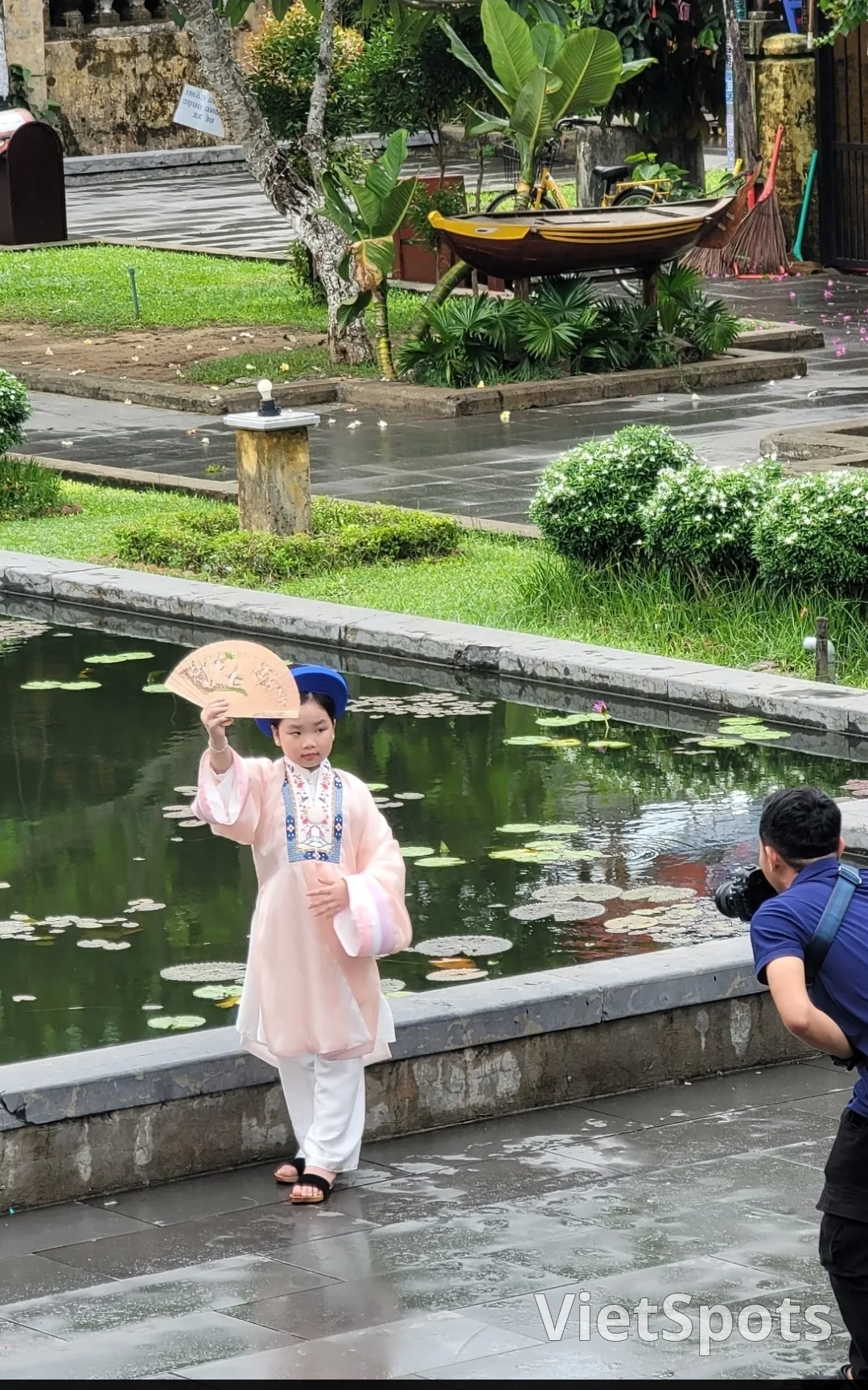 ✈️รีวิว) วัดบ่าหมู่ ฮอยอัน - สถานที่ที่กลางวันและกลางคืนแตกต่างกัน