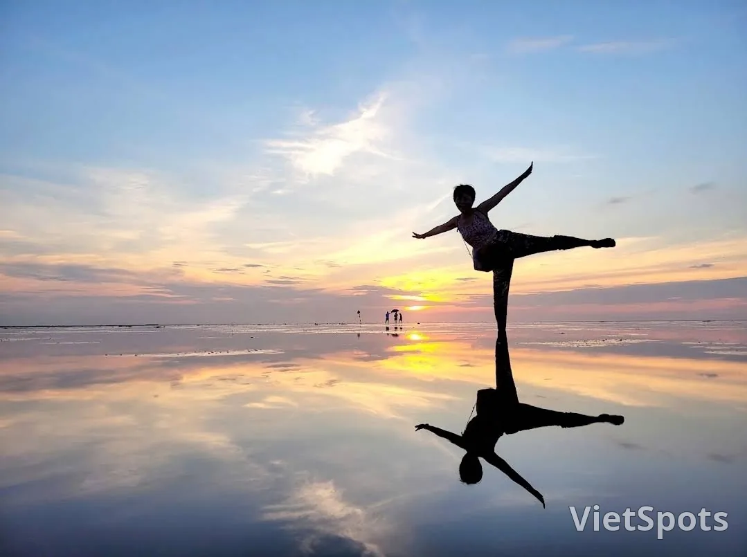 ❤️Bãi biển vô cực của Việt Nam mà tôi nhất định muốn đến một lần - Biển Quang Lang (Quang Lang Beach)