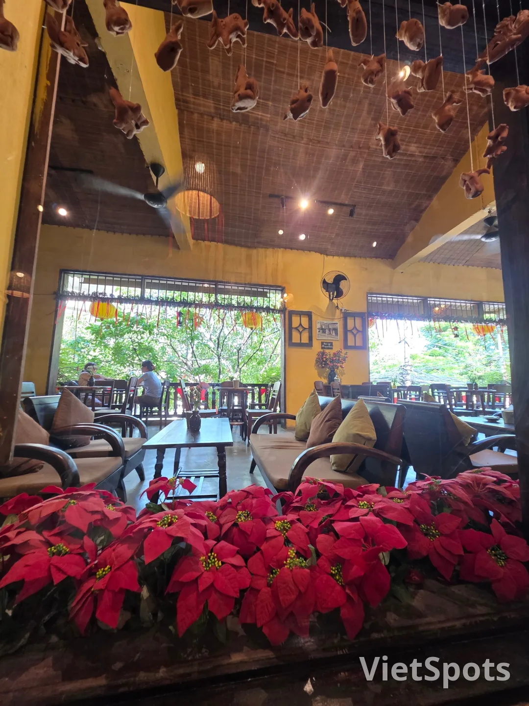 評測)▶️✍️Uttich咖啡店(UtTichCafe)-韓市場分店