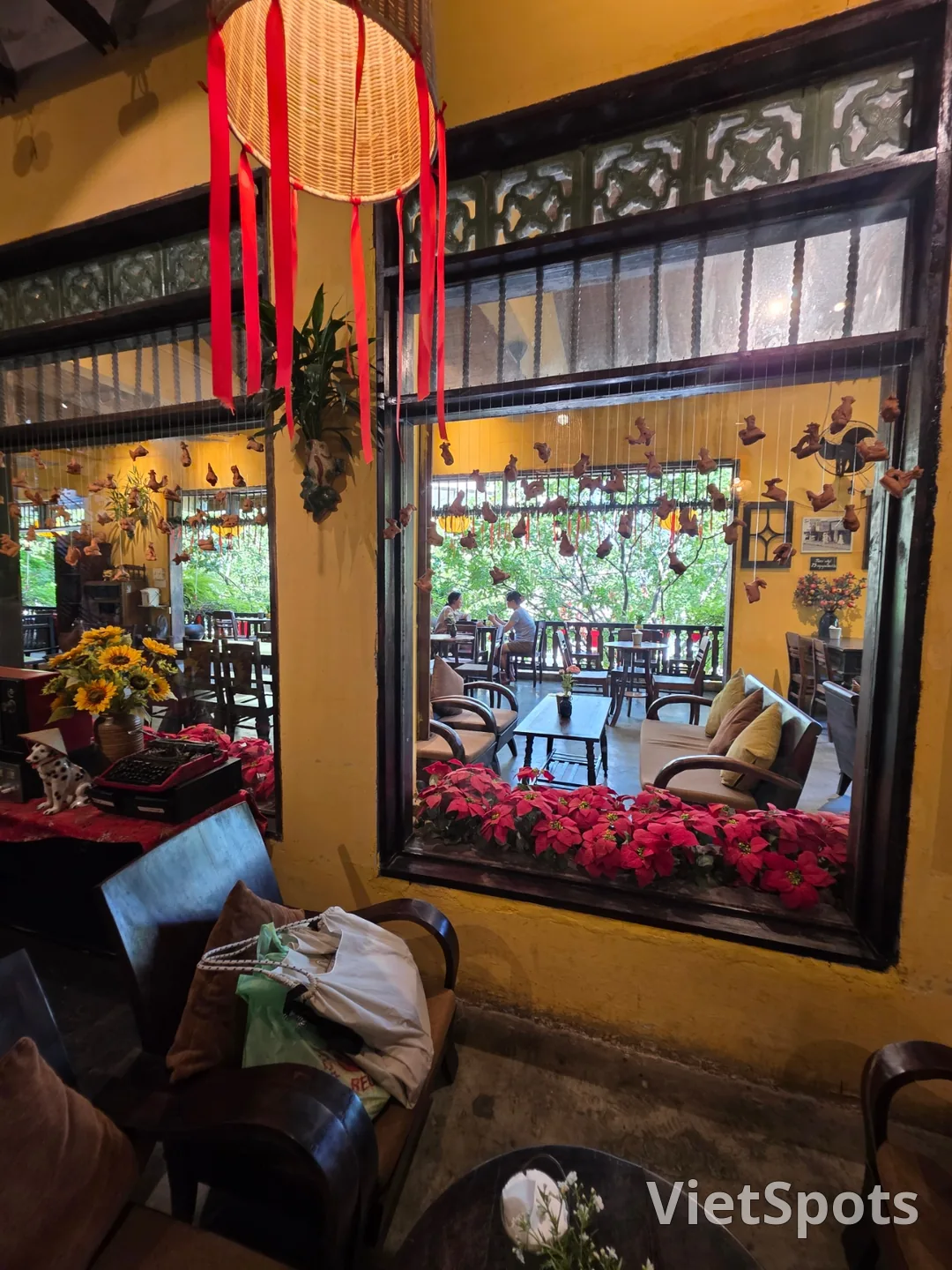 評測)▶️✍️Uttich咖啡店(UtTichCafe)-韓市場分店