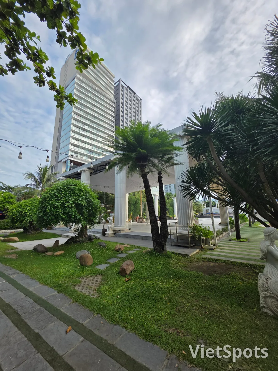 (旅行)峴港美溪海灘的這個地方是做什麼的? cong vien ca voi