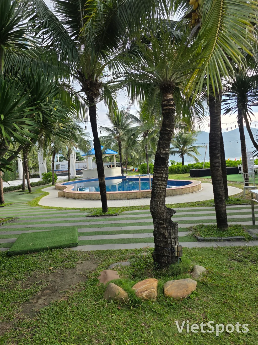 (旅行)峴港美溪海灘的這個地方是做什麼的? cong vien ca voi