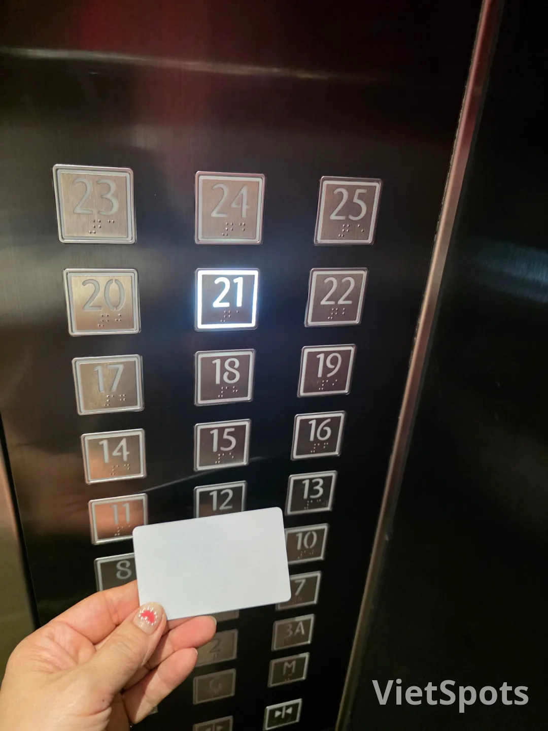 評價)▶️✍️以濃烈紅色打造的火熱之選——麗笙紅酒店(Radisson RED Danang)——