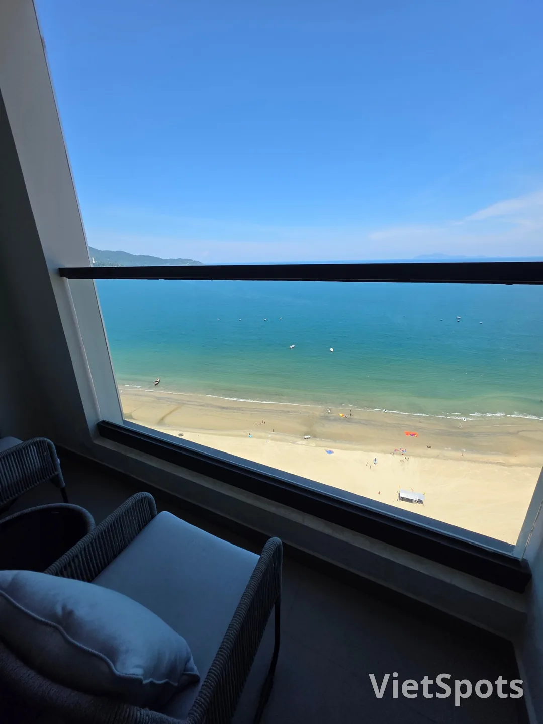 評價)▶️✍️以濃烈紅色打造的火熱之選——麗笙紅酒店(Radisson RED Danang)——
