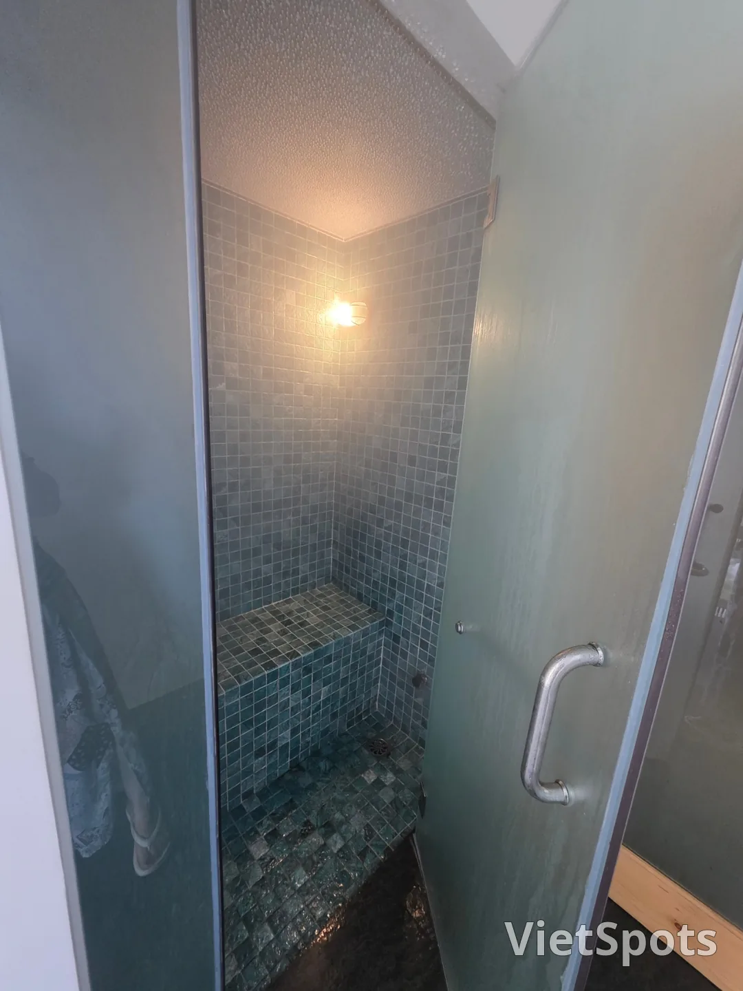 (Review)▶️✍️Radisson Red Hotel - Breakfast, Swimming Pool, Sauna, Fitness Center, etc.