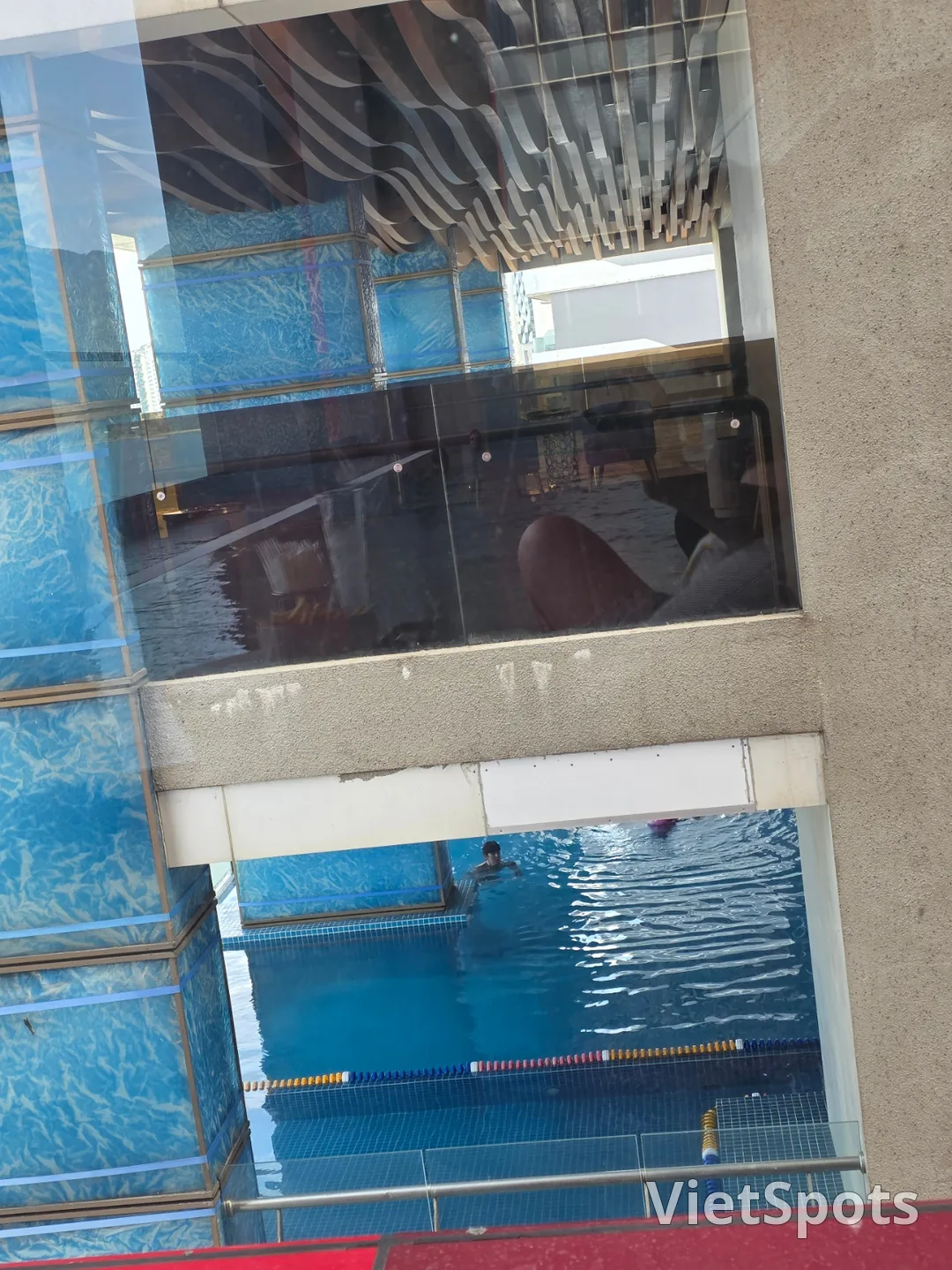 (Review)▶️✍️Radisson Red Hotel - Breakfast, Swimming Pool, Sauna, Fitness Center, etc.
