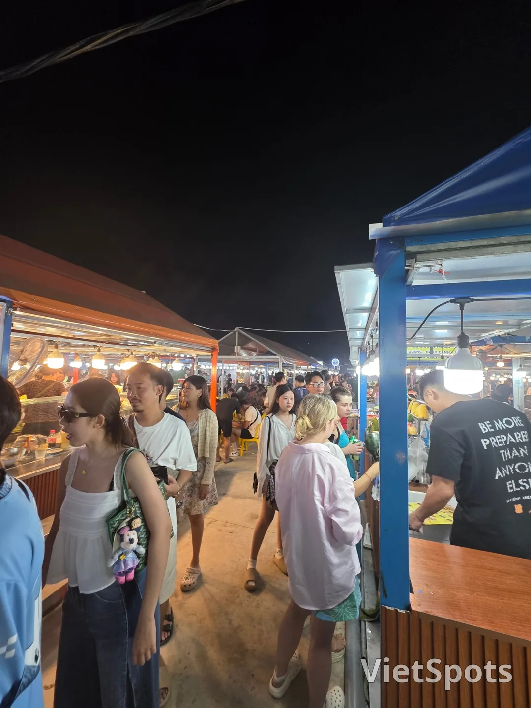 Review) ▶️✍️ Chợ đêm Sơn Trà và massage chân local ở chợ đêm