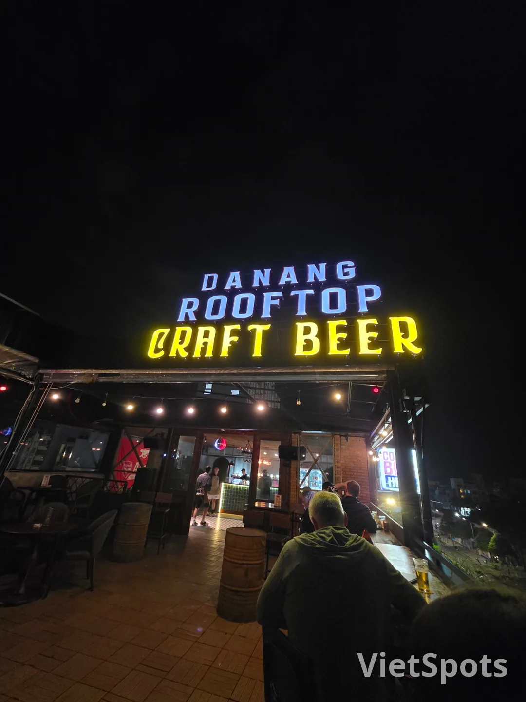 ✈️Quán bia rooftop đã ghé sau khi đến nơi vào ban đêm - Rooftop Craft Beer (Da Nang Rooftop - Craft Beer)
