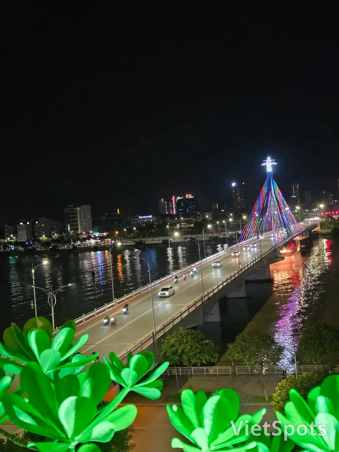 ✈️Quán bia rooftop đã ghé sau khi đến nơi vào ban đêm - Rooftop Craft Beer (Da Nang Rooftop - Craft Beer)