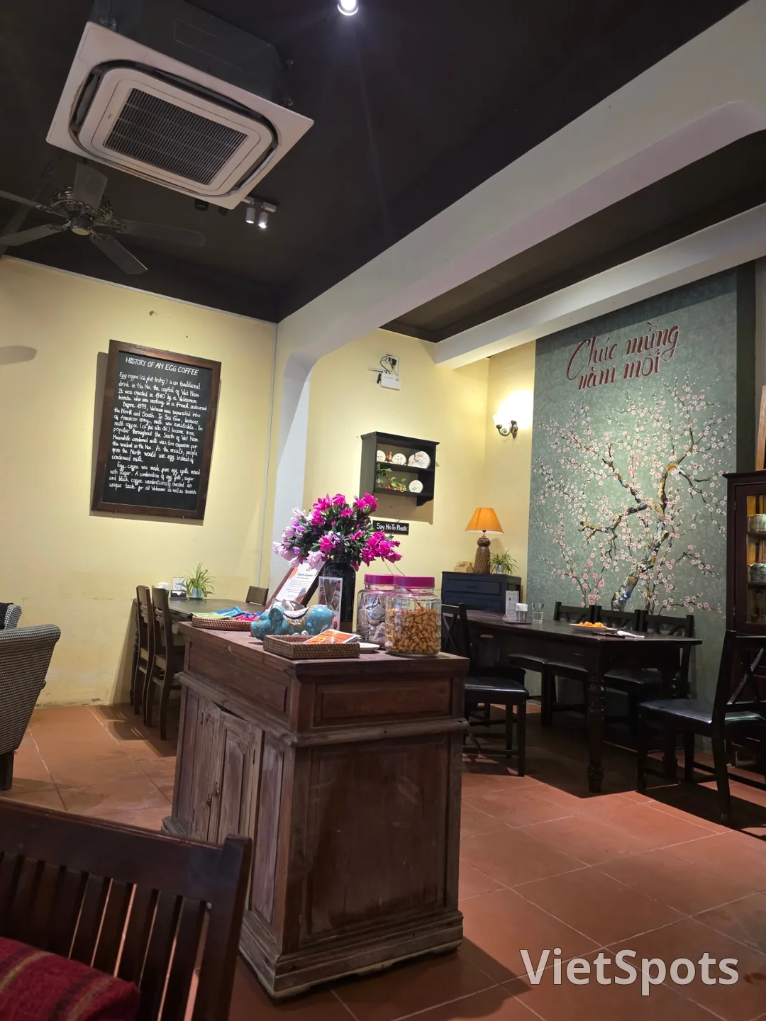✈️ ร้านไข่กาแฟและแซนด์วิชมะม่วงเมืองฮอยอัน - Little HaNoi Egg Coffee ( Hoi An )