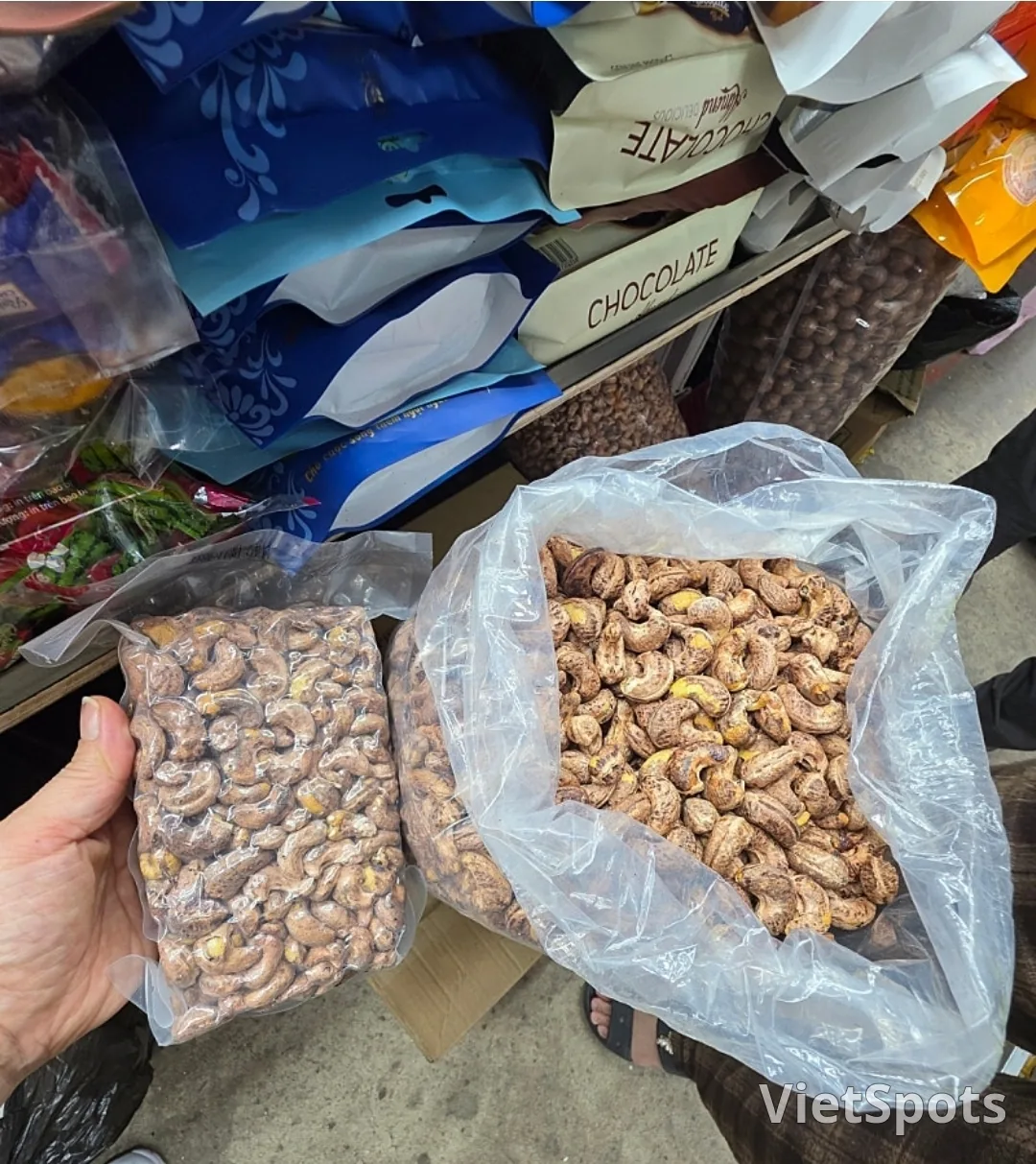 ✈️ Chợ đêm Sơn Trà - quán được Kkyareureu giới thiệu