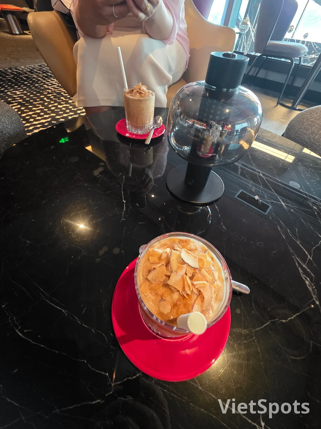 ✈️ रेडिसन रेड दा नांग होटल (Radisson RED Danang)