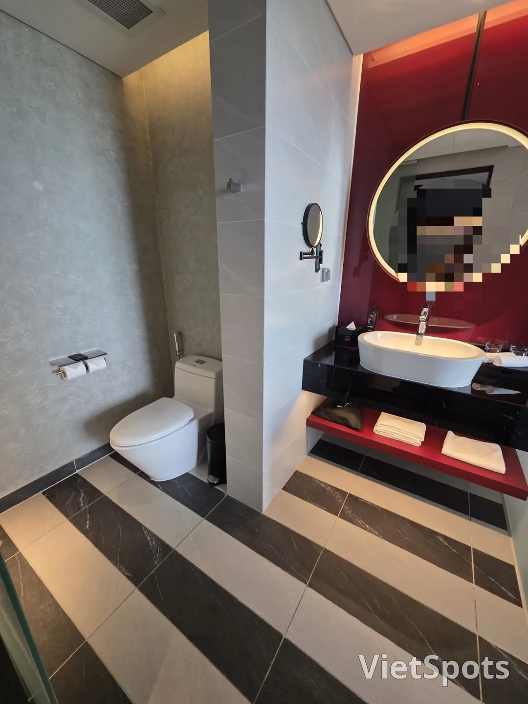 ✈️ रेडिसन रेड दा नांग होटल (Radisson RED Danang)