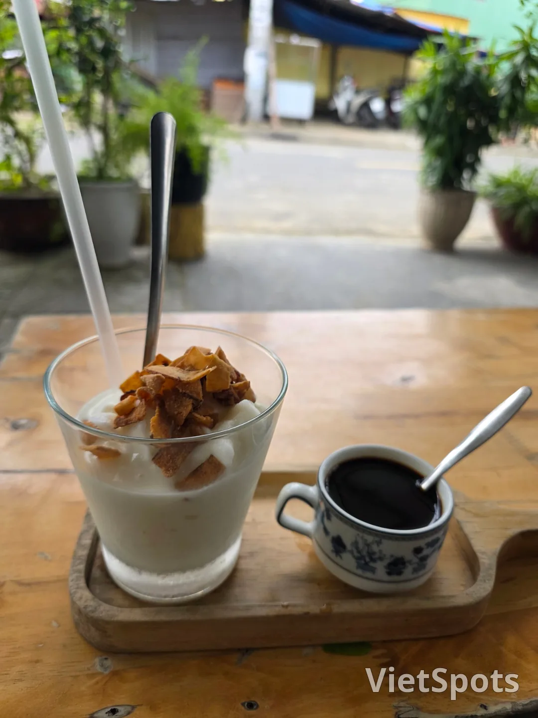 ✈️ Quán cà phê địa phương - Caline Coffee & Milktea