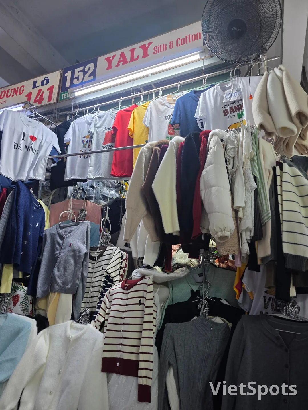✈️ Chợ Han Cardigan.Áo phao.Áo thun.Áo hoodie mua sắm