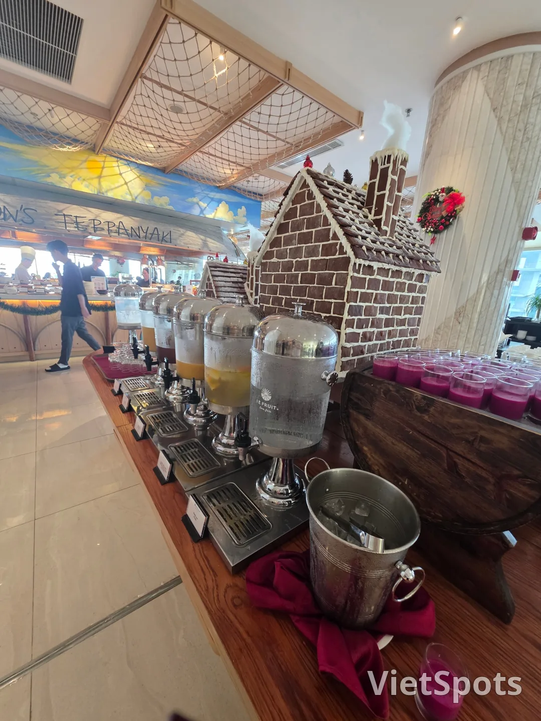 ✈️ Những điều thú vị tại nhà hàng ăn sáng của khách sạn Wyndham Soleil