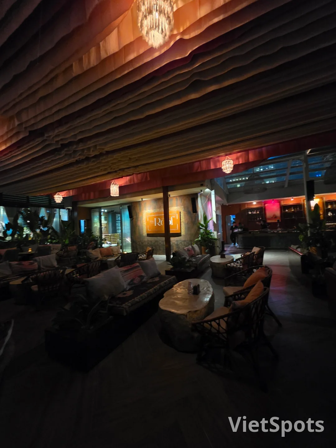 ✈️ ミーケビーチの眺めが最高な - ザ・ルーフ(The Roof - Da Nang)
