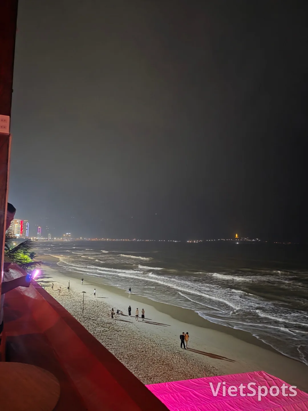 ✈️ ミーケビーチの眺めが最高な - ザ・ルーフ(The Roof - Da Nang)