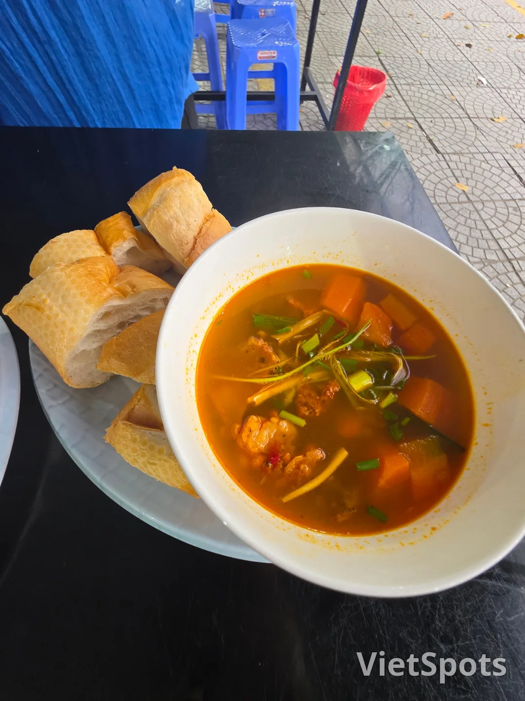 ✈️ ローカルフォー -フォーバットダー(Phở bát đá - Bún chả hà nội)