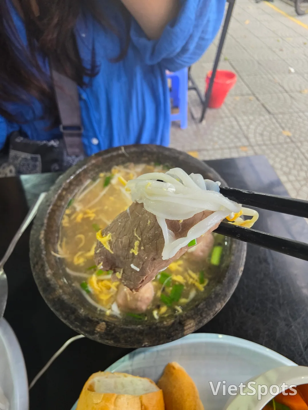 ✈️ ローカルフォー -フォーバットダー(Phở bát đá - Bún chả hà nội)