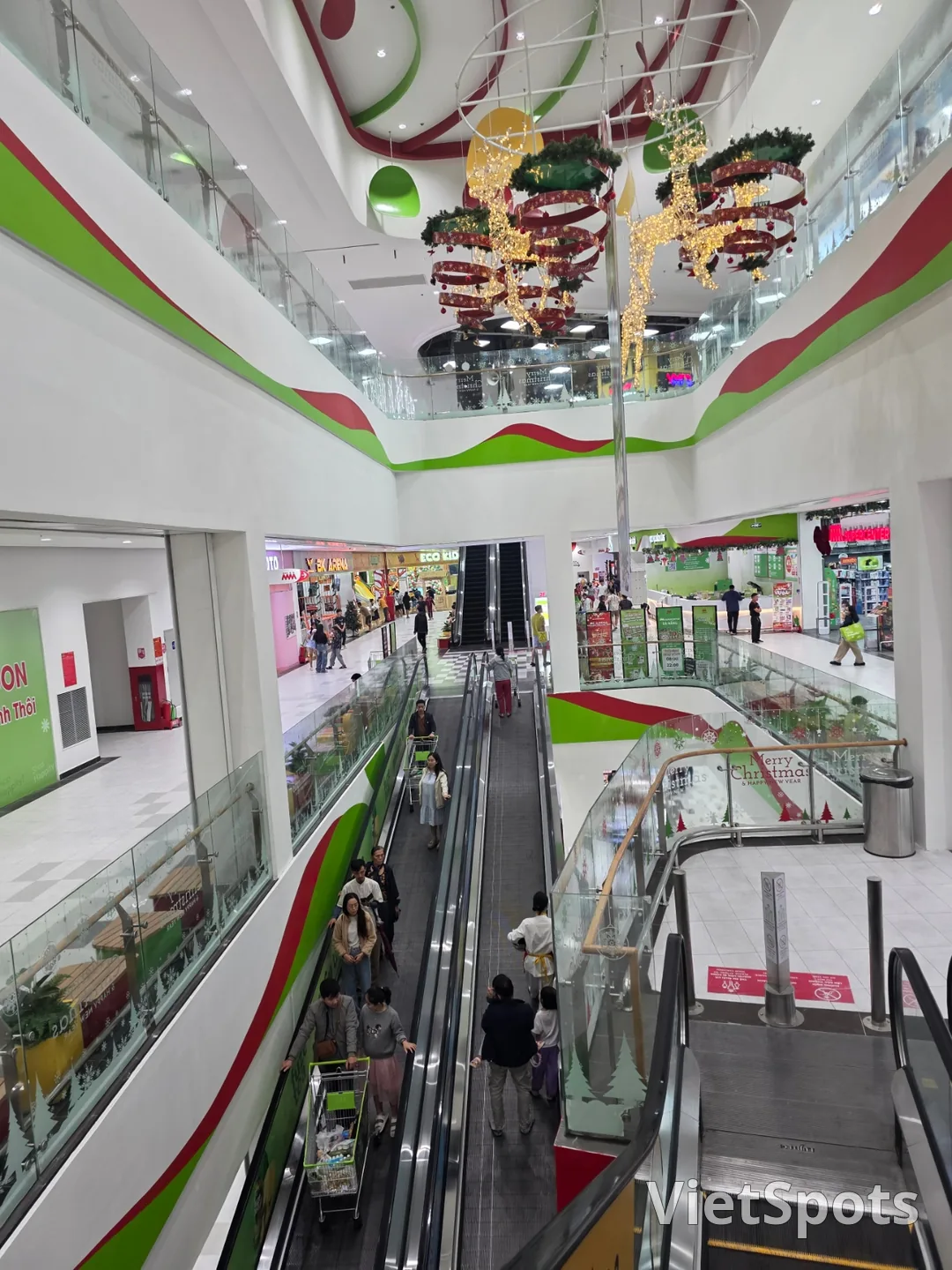 ✈️ ไปชมห้าง MM ซูเปอร์เซ็นเตอร์ดานัง (MM Supercenter Danang) ที่เพิ่งเปิดใหม่ในดานัง