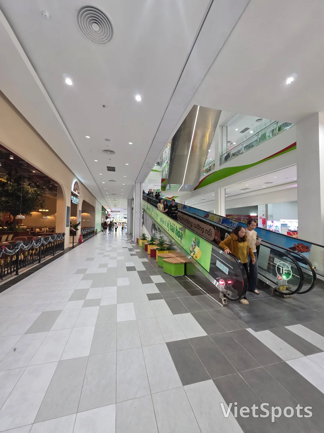 ✈️ ไปชมห้าง MM ซูเปอร์เซ็นเตอร์ดานัง (MM Supercenter Danang) ที่เพิ่งเปิดใหม่ในดานัง