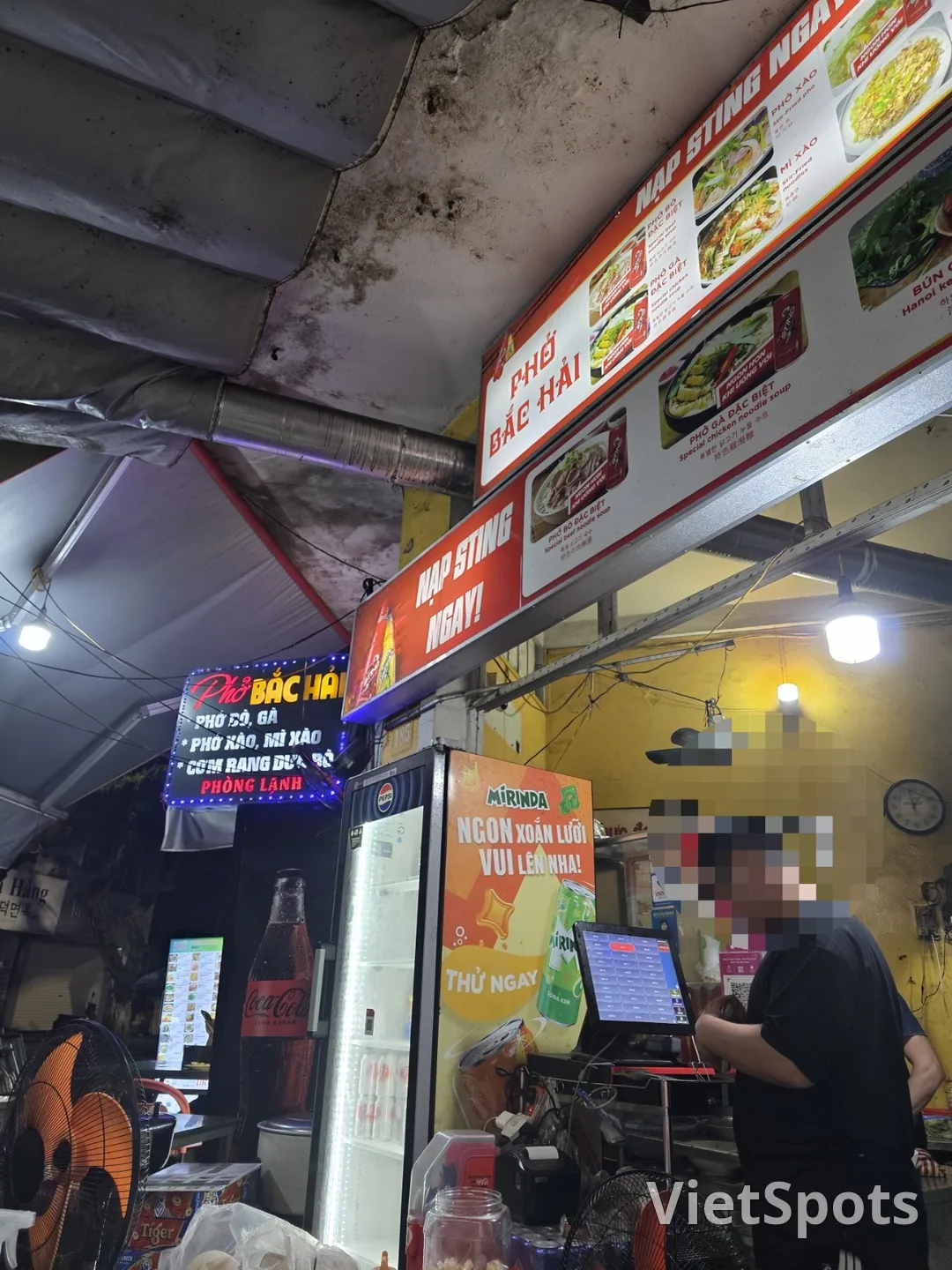 ✈️半夜跑去Pho Bac Hai（河粉北海）填饱饥饿的肚子