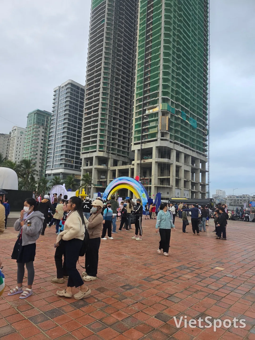 ✈️美溪海灘晨間散步時遇到的兒童活動