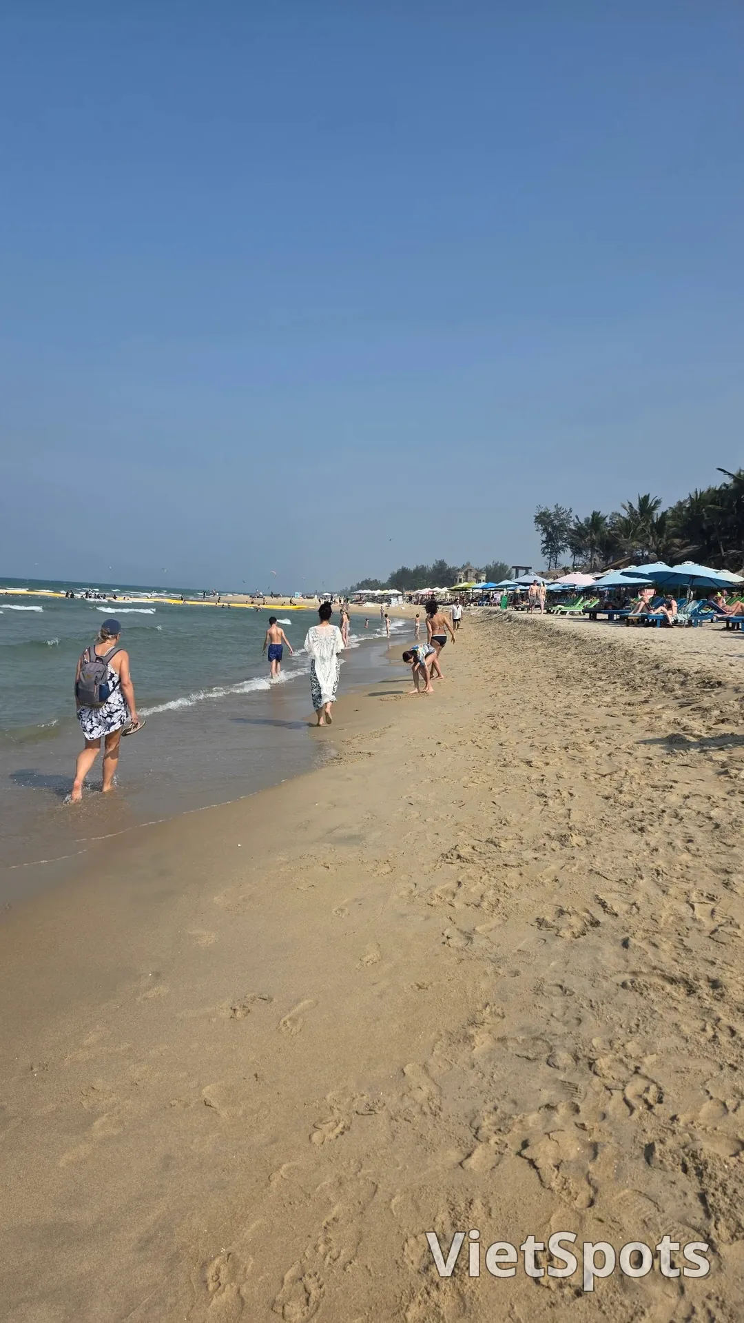 ✈️Thời tiết đẹp hết nấc! Anbang Beach La Plage
La Plage