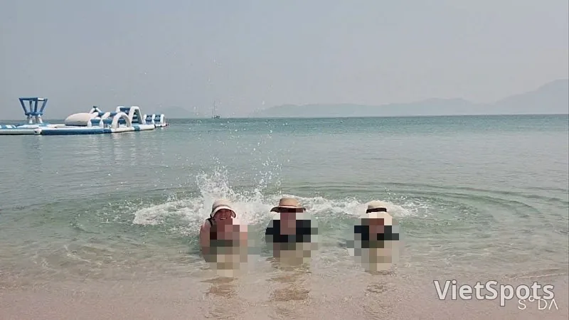 ✈️第3天在莫雷海滩安排了戏水行程~哗啦哗啦!