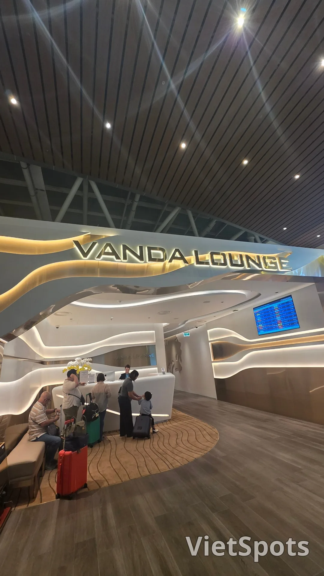 ✈️Khu miễn thuế sân bay Đà Nẵng Bandara Lounge🤩