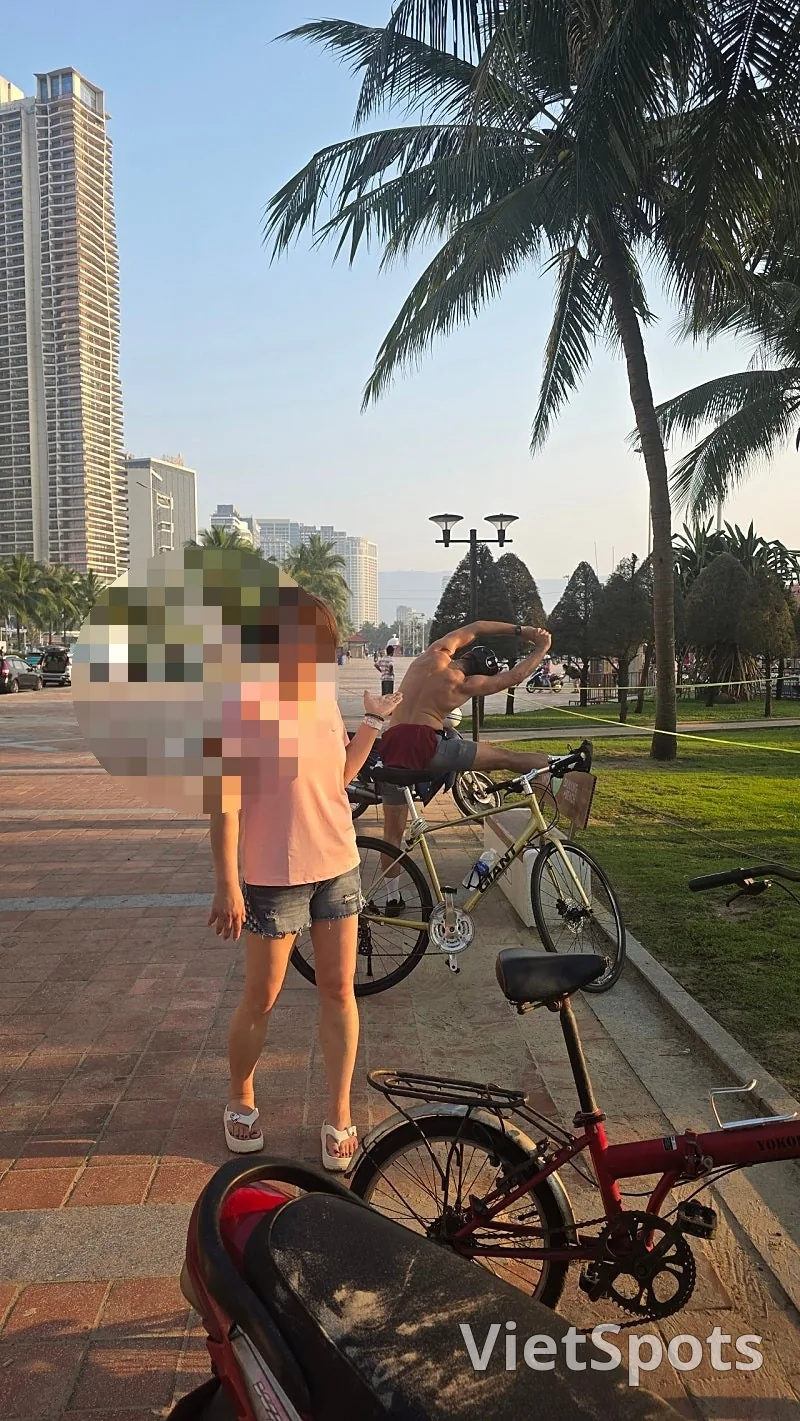 Ngắm bình minh ở biển Mỹ Khê và lấy tinh thần! Tập thể dục buổi sáng 😄