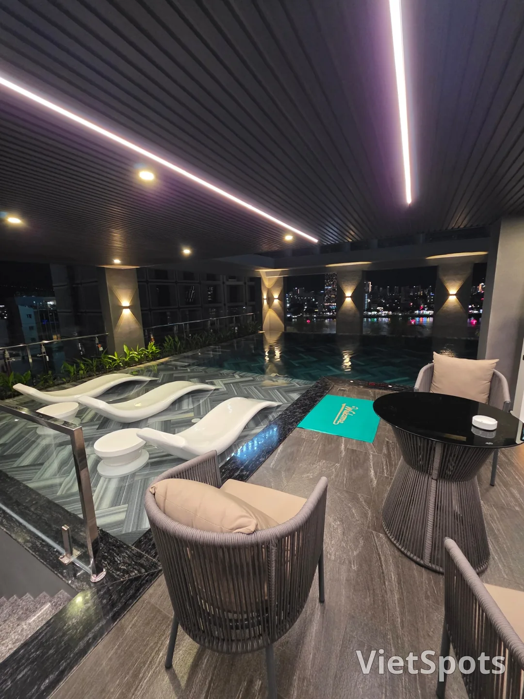 ✈️ Tân Phương Nam Galaxy River Front Hotel
