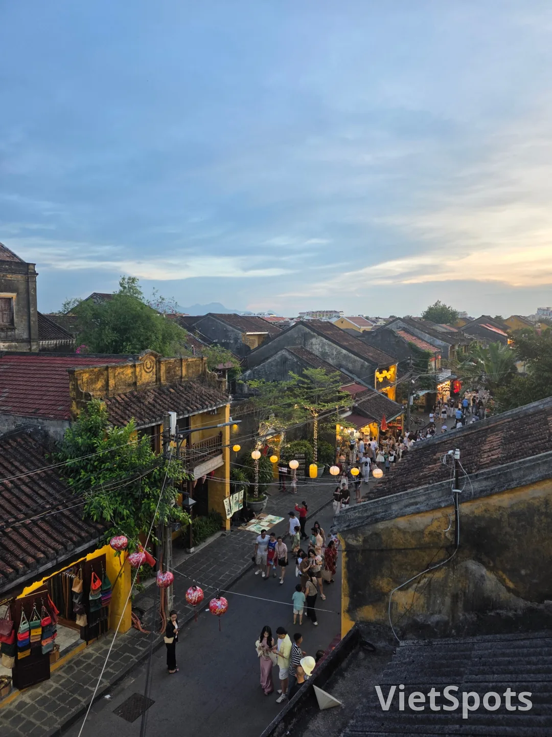 ✈️ต้องไปคาเฟ่บนดาดฟ้าเพื่อชมพระอาทิตย์ตกที่ฮอยอันให้ได้เลยนะ-คาเฟ่บนดาดฟ้า Faifo Coffee😍
