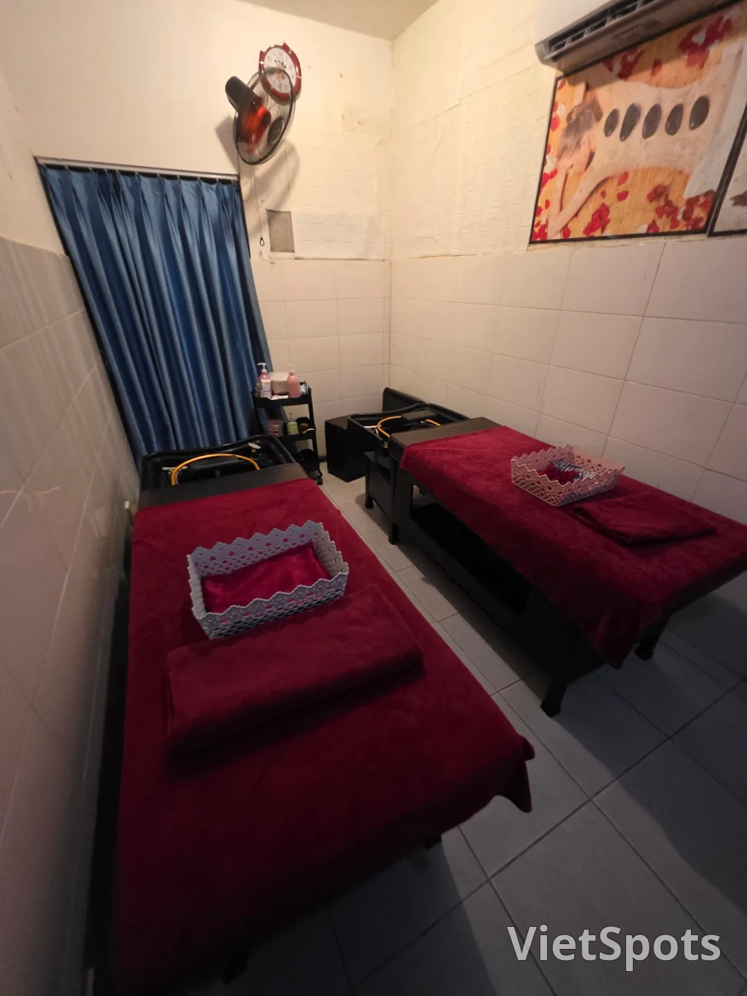 ✈️韓市場新芳南酒店旁邊,B Mart超市內的當地按摩店 - Moom Spa