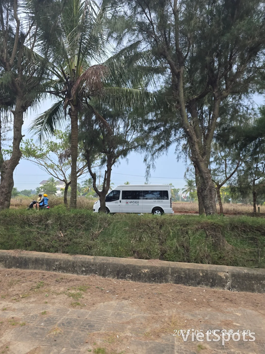 🇻🇳 岘港游记 ✈️ 在景色优美的地方喝一杯椰子水🥤