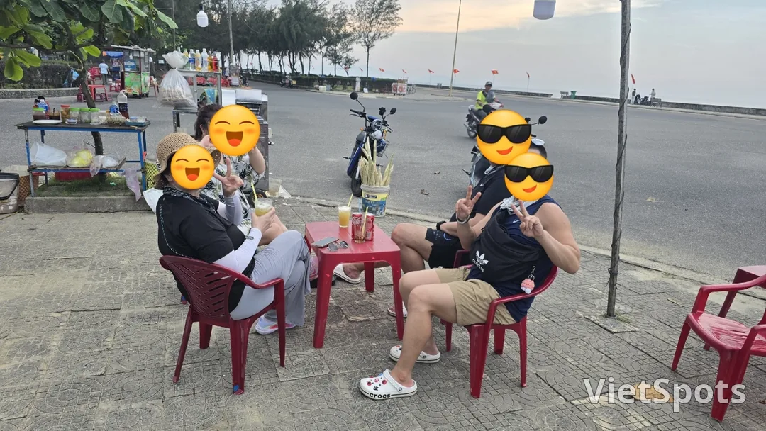 🇻🇳 岘港游记 ✈️ 在景色优美的地方喝一杯椰子水🥤