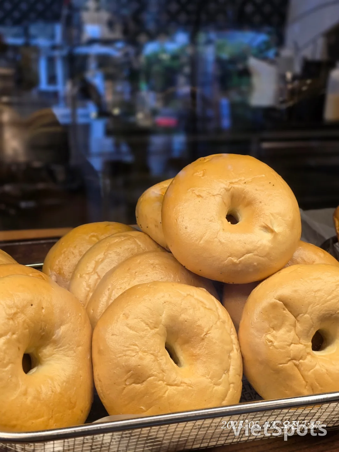 ๐ป๐ณ Da Nang review โ๏ธ Delicious bagel ๐ฅฏ