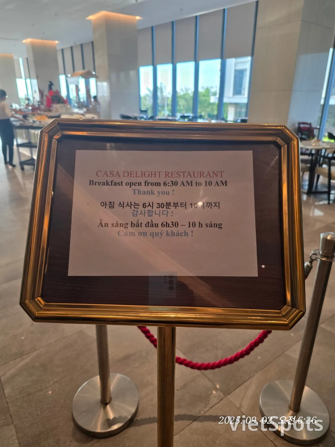 早餐開門就衝🤣🤣🤣