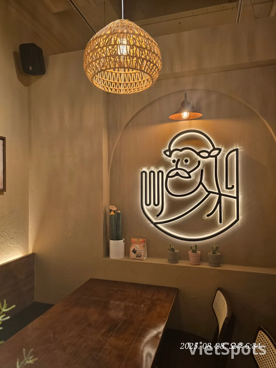 (旅行) 塔可美食店,太好吃啦!🌮